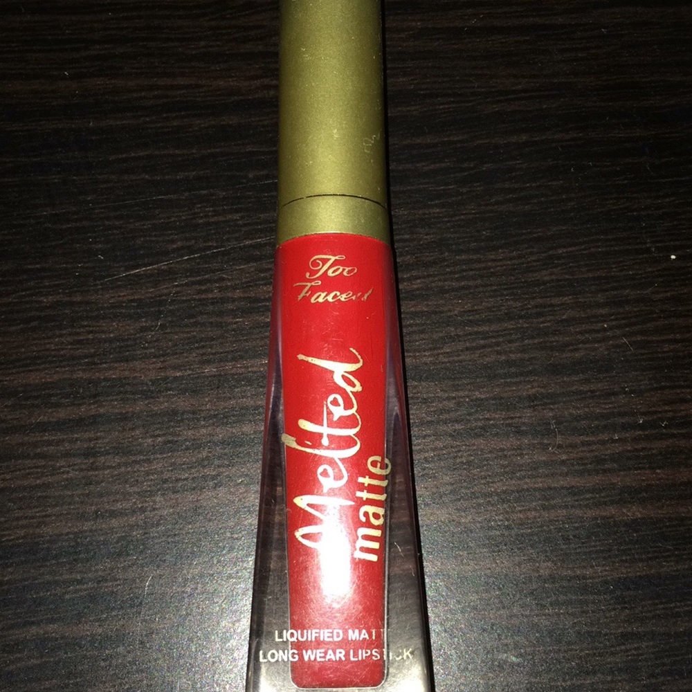Too Faced Melted Matte Longwear liquid lipstick😽